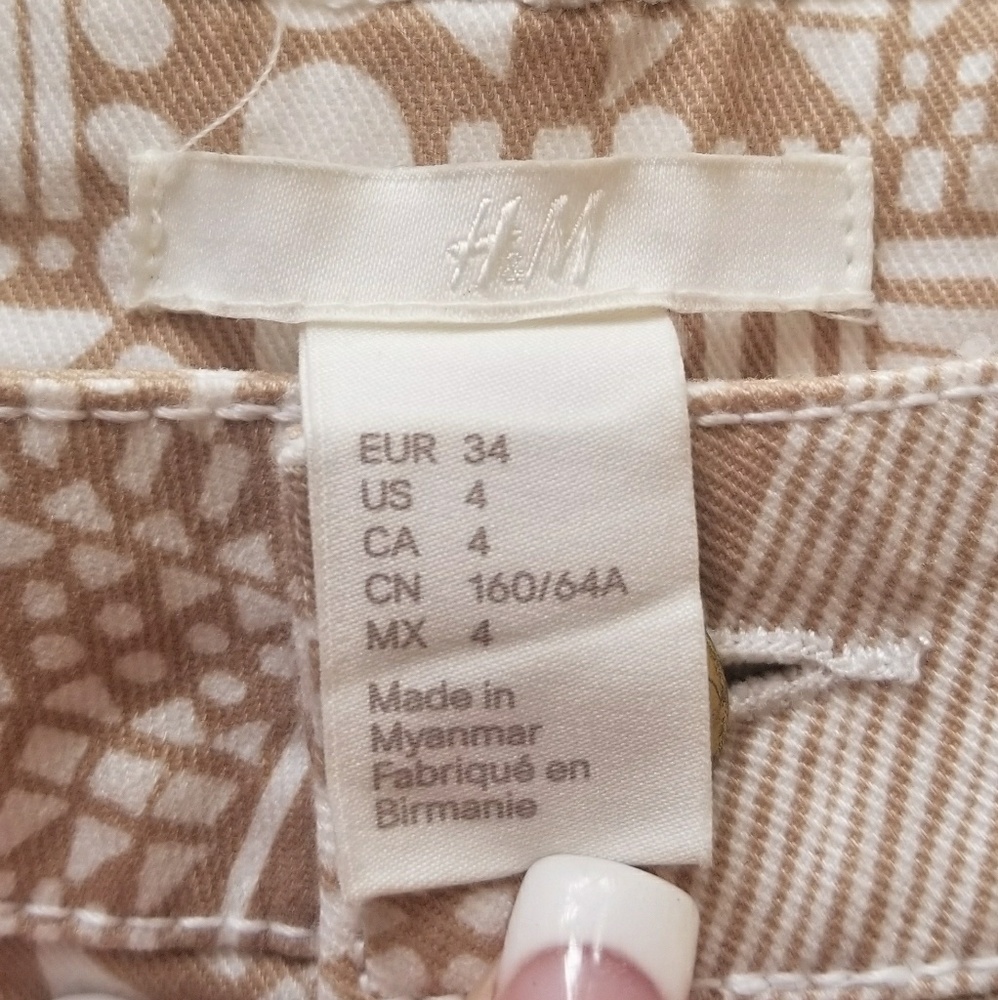 H&M Tribal Boho Shorts Sz 4 - Picture 3 of 3